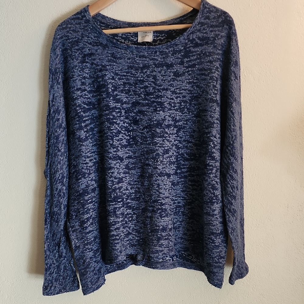 Elegant Navy Women's Crew Neck Sweater